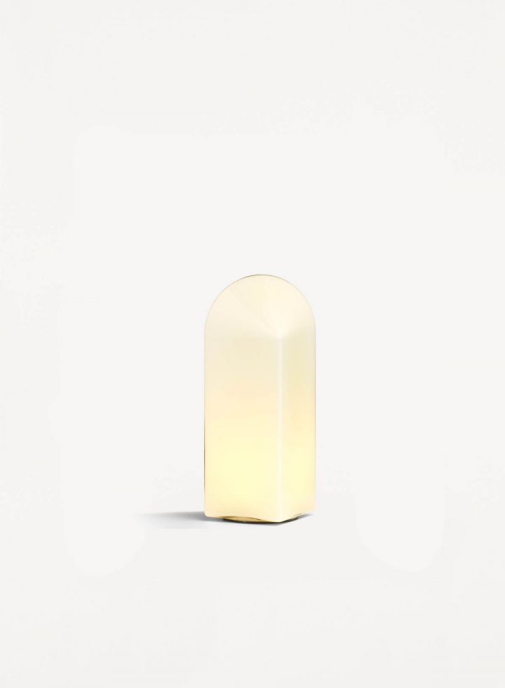 Parade Table Lamp Large Shell White | HAY | TAMBURSTORE.COM