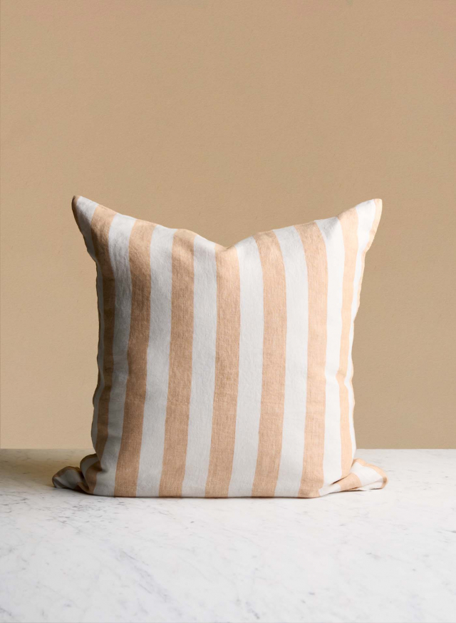 Linen Cushion Noisette/Blanc