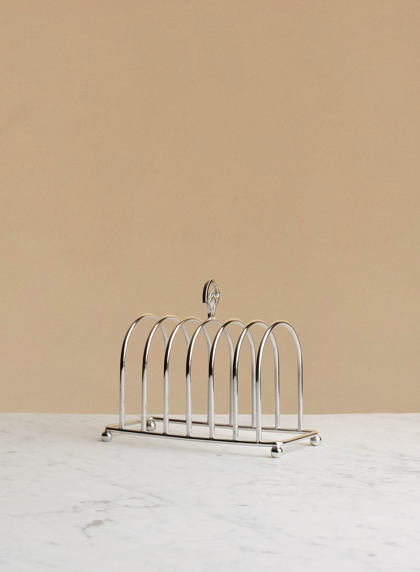 The Hotel Toast Stand Chehoma