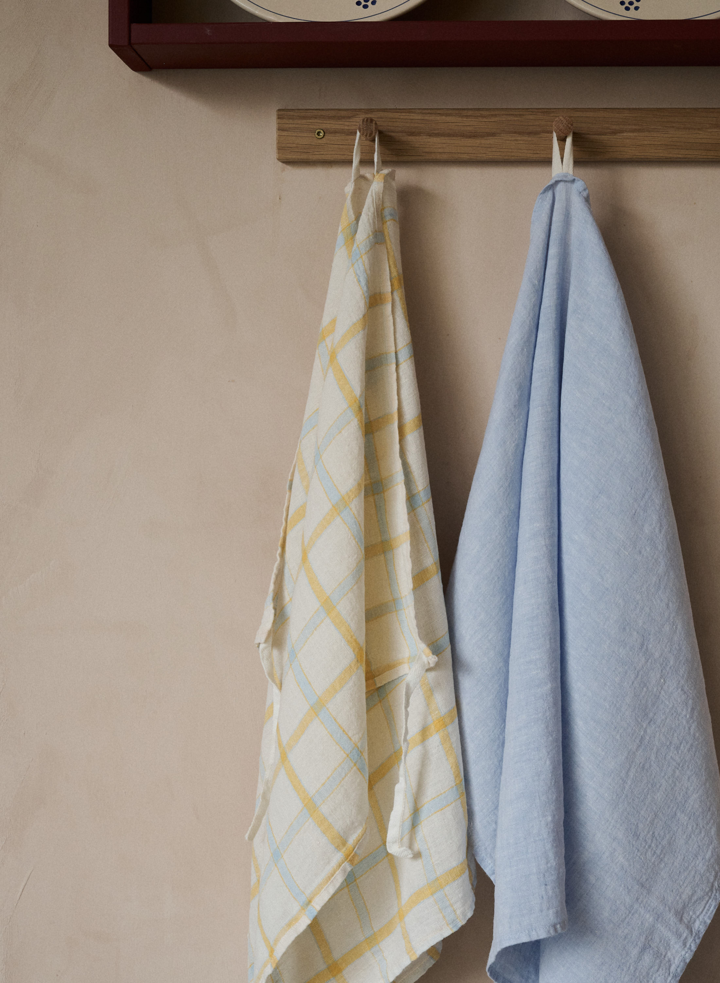 Blue and yellow on sale kitchen towels