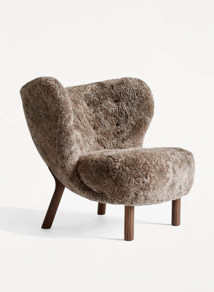 Little Petra VB1 Lounge Chair Sheepskin Sahara / Walnut
