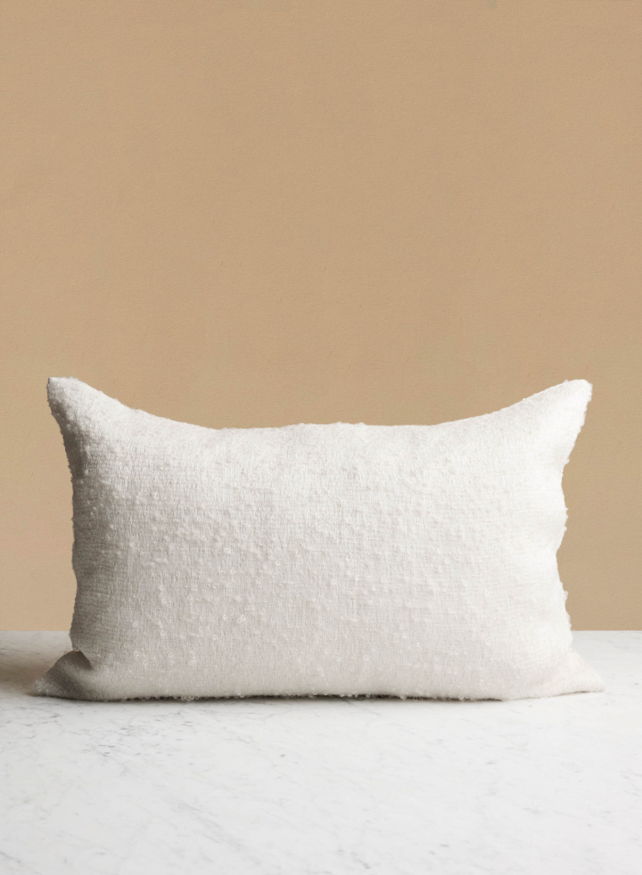 Cushion 40x60 Torno White