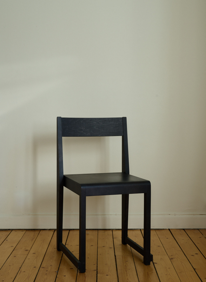 Chair 01 Ash Black Wood