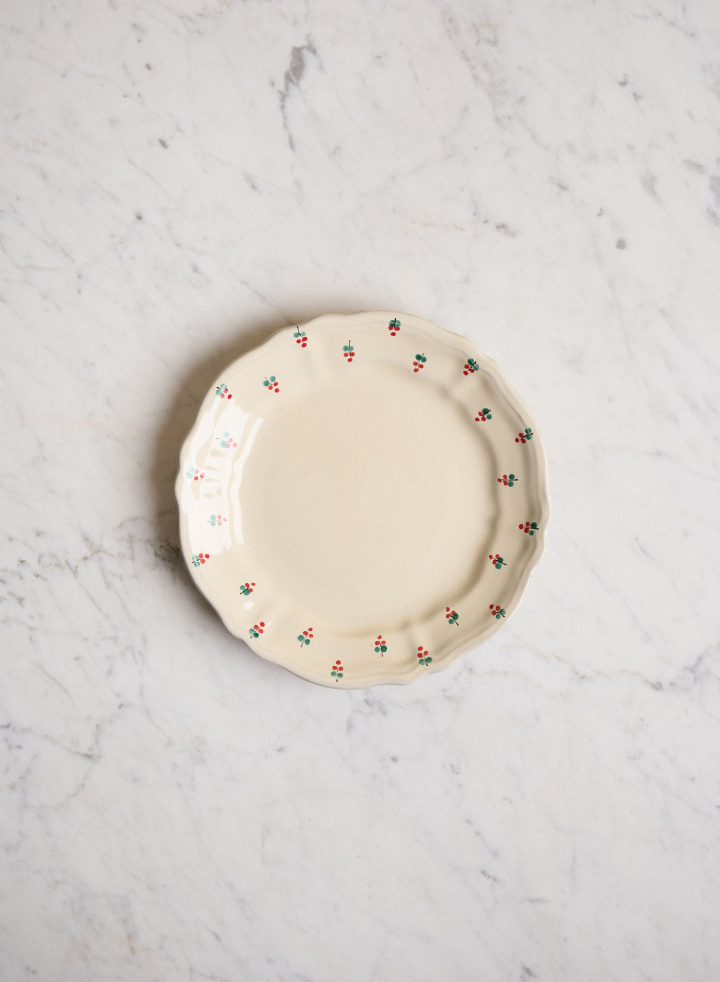 Plate 20 cm Baccellato Fiore Rosso Plate 20 cm Baccellato Fiore Rosso