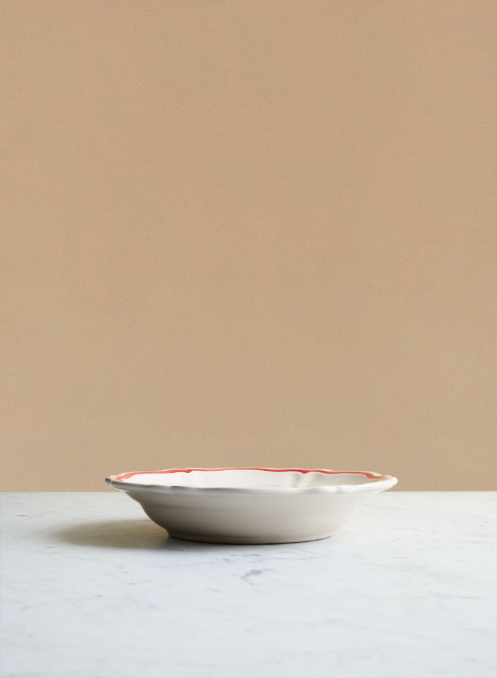 Pasta Plate Baccellato Rigio Rosso Pasta Plate Baccellato Rigio Rosso