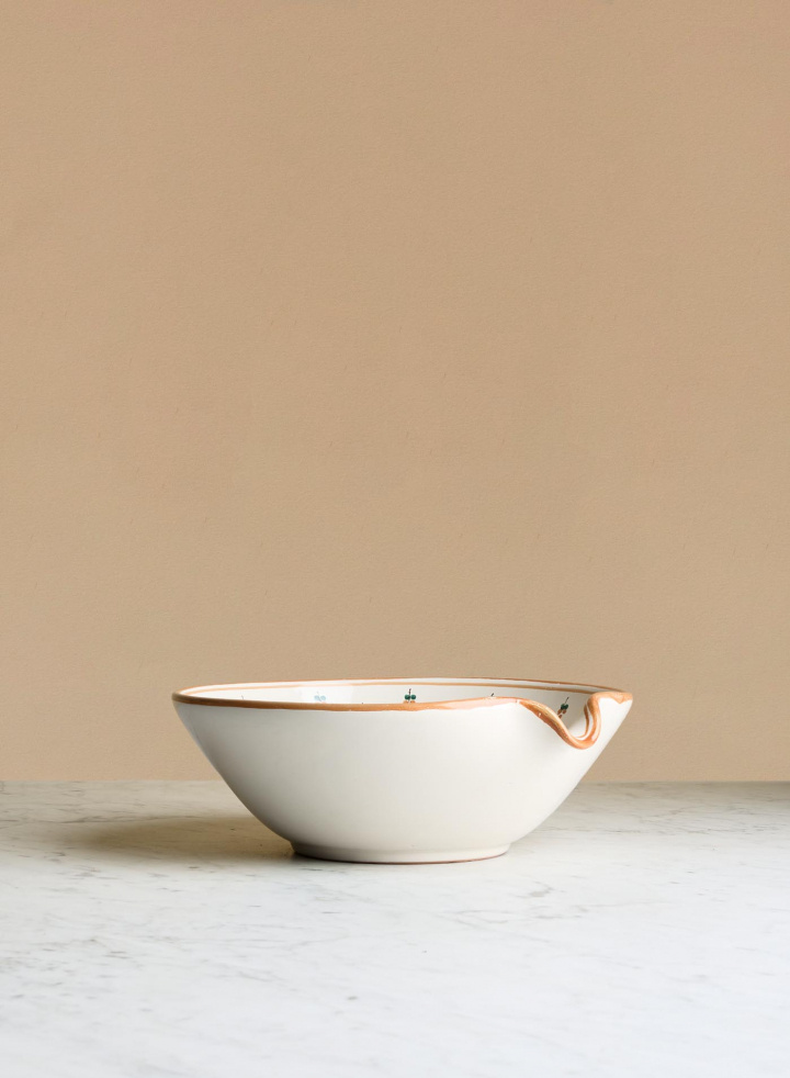 Bowl With Spout Fiore