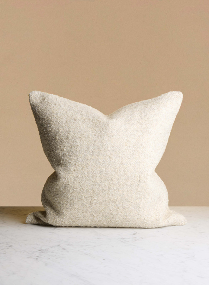 Cushion 50x50 Mons Eggshell in the group Details / Textile / Decorative Pillows at Tambur Store AB (ASTMO313250X50)