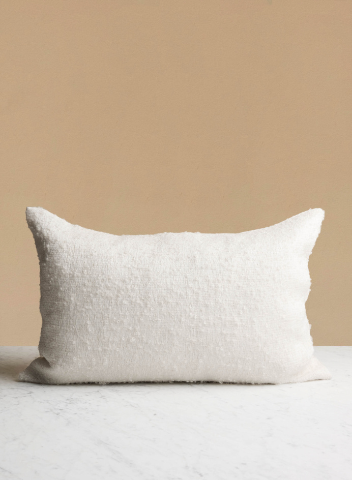 Cushion 40x60 Torno White in the group Details / Textile / Decorative Pillows at Tambur Store AB (ASTTO151040X60)