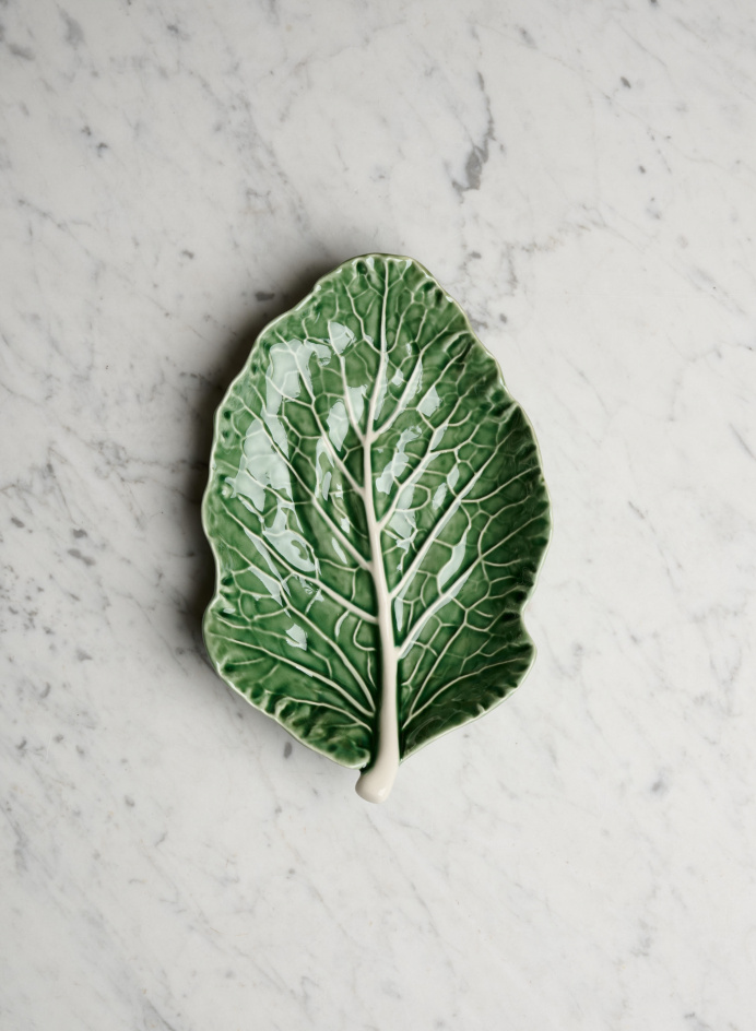 Serving Platter Cabbage Leaf in the group Kitchen / Porcelain / Platter at Tambur Store AB (BOD65000590)