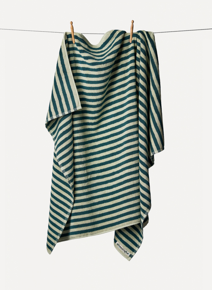 Bath Towel Foam & Teal Stripe in the group Details / Textile / Bathroom Textiles at Tambur Store AB (BONBON12004)