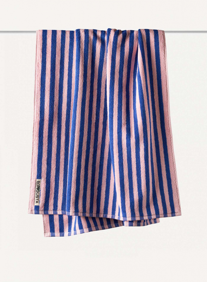 Bath Towel Blue & Rose in the group DETAILS / TEXTILE / BATHROOM TEXTILES at Tambur Store AB (BONBON12007)