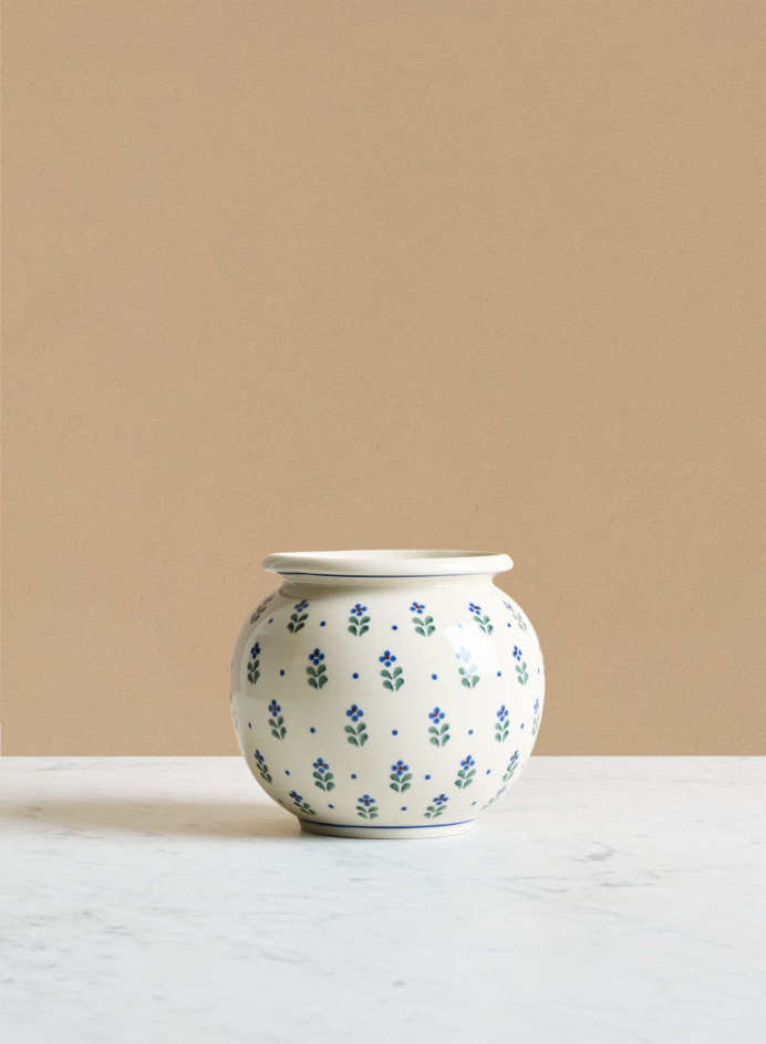 Vase Lavender Low in the group DETAILS / DECORATIONS / VASES at Tambur Store AB (CEA359333)