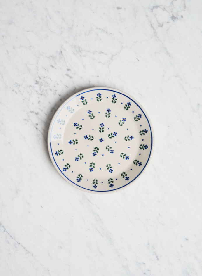 Plate Lavender in the group Kitchen / Porcelain / Side plates at Tambur Store AB (CEAE55333)