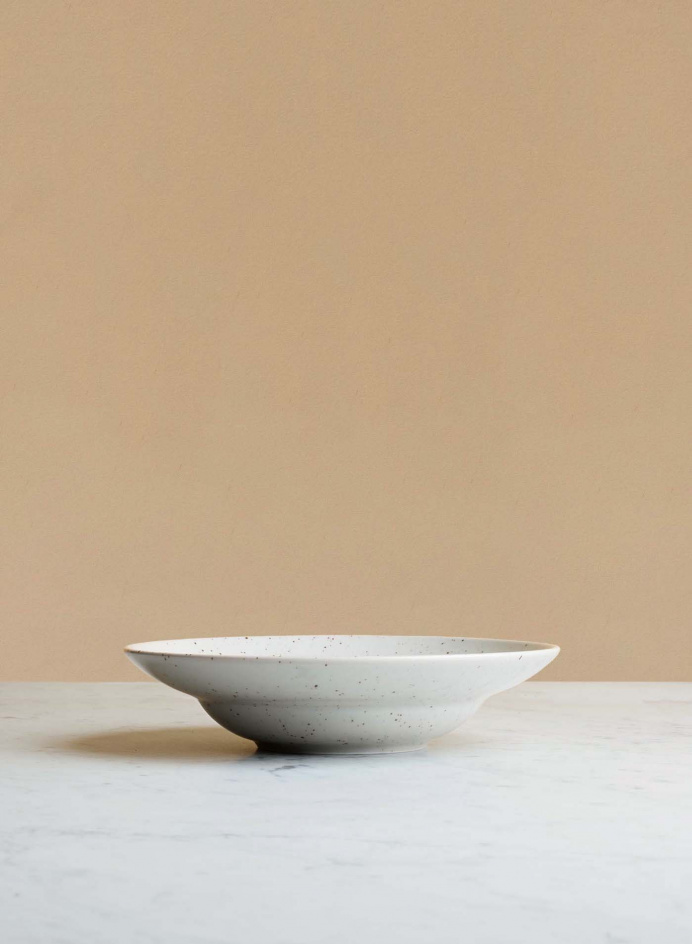 Pasta Plate Lifestyle Natural 26cm in the group Kitchen / Porcelain / Deep plates at Tambur Store AB (LILLSN19261)