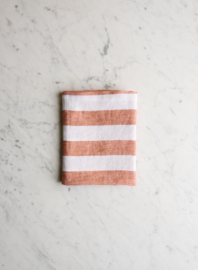 Kitchen Towel Sienna White Stripe in the group Kitchen / Table setting / Kitchen Textiles at Tambur Store AB (LNGEPDT40268)