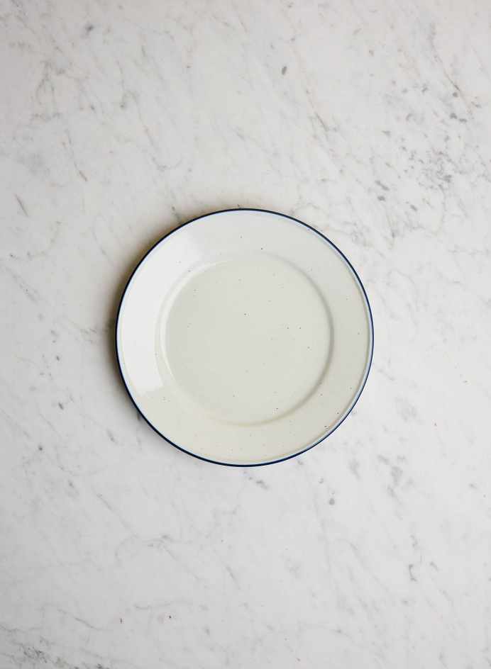 Plate Ovanaker Blue in the group Kitchen / Porcelain / Side plates at Tambur Store AB (MAN705bV)