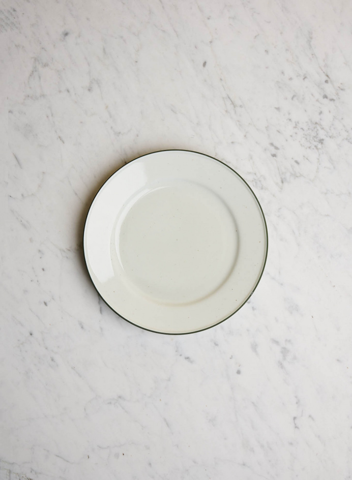 Plate Ovanaker Green in the group Kitchen / Porcelain / Side plates at Tambur Store AB (MAN705eV)