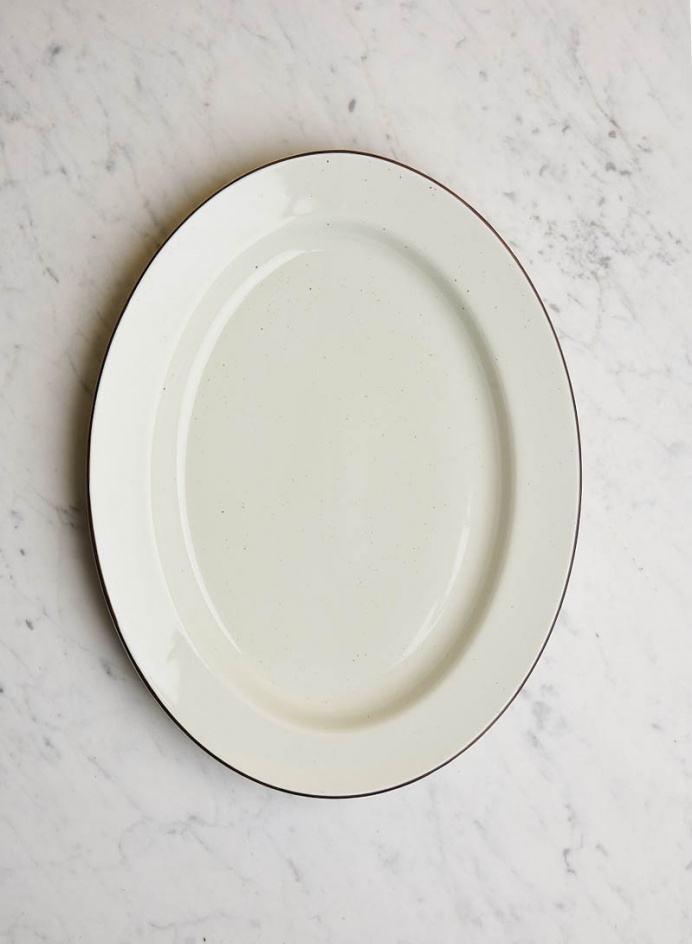 Serving Platter Ovanåker Brown in the group Kitchen / Porcelain / Platter at Tambur Store AB (MAN971a)