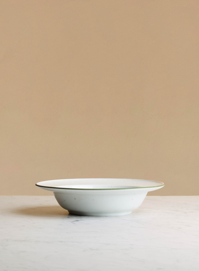 Deep Plate Ovanåker Green in the group Kitchen / Porcelain / Deep plates at Tambur Store AB (MAN985e)