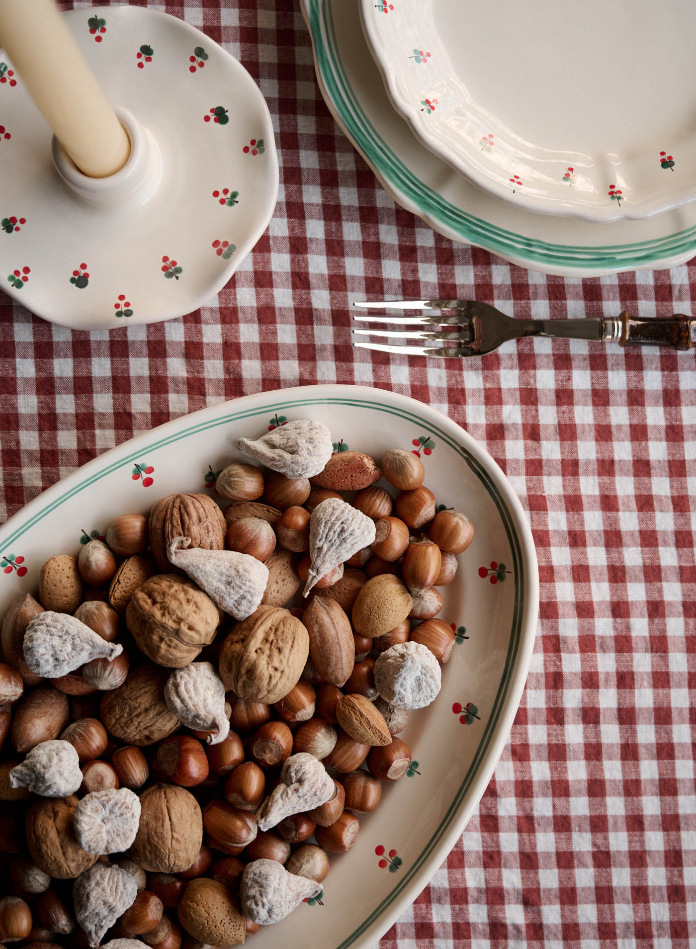 Plate 20 cm Baccellato Fiore Rosso Plate 20 cm Baccellato Fiore Rosso