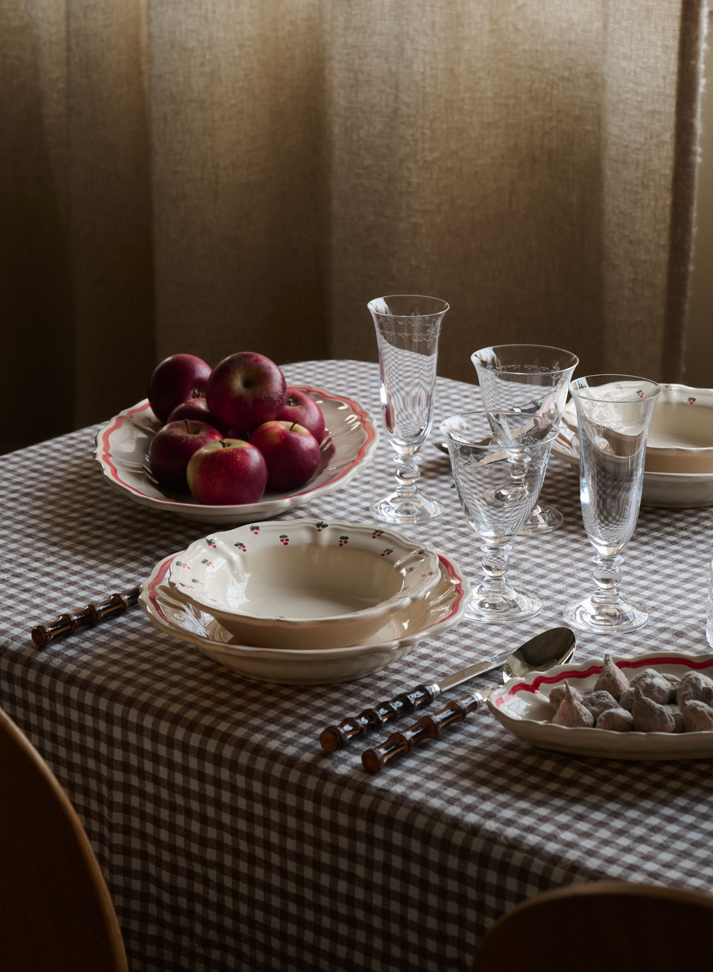 Dessert Plate Baccellato Fiore Rosso Dessert Plate Baccellato Fiore Rosso