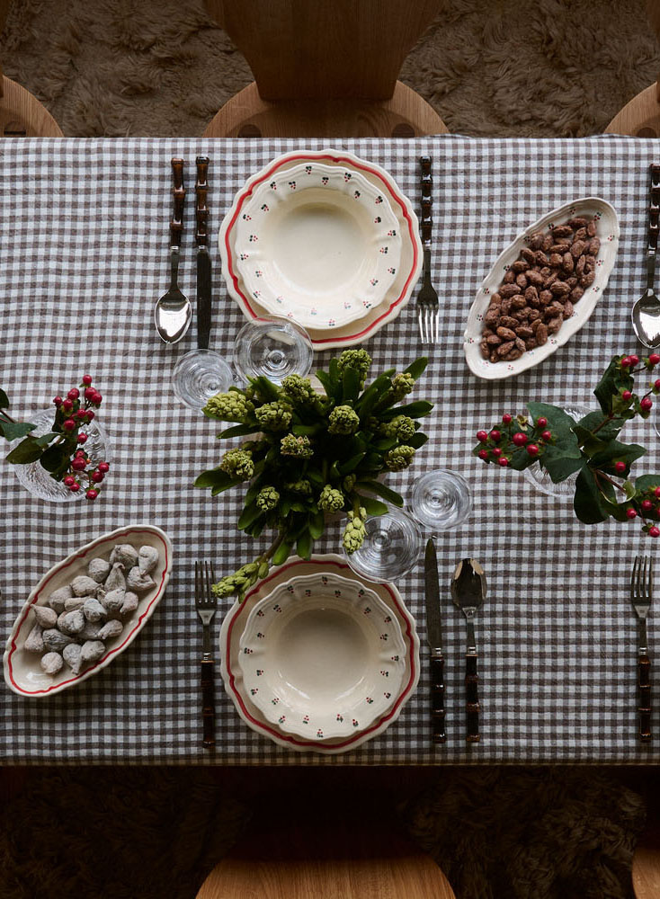 Dessert Plate Baccellato Fiore Rosso Dessert Plate Baccellato Fiore Rosso