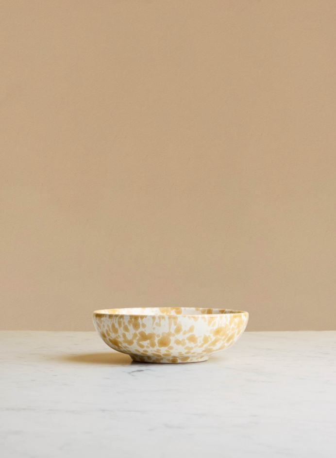 Breakfast Bowl Spruzzi Ambra in the group KITCHEN / Porcelain / Breakfast bowls at Tambur Store AB (NFS21B16SMG)