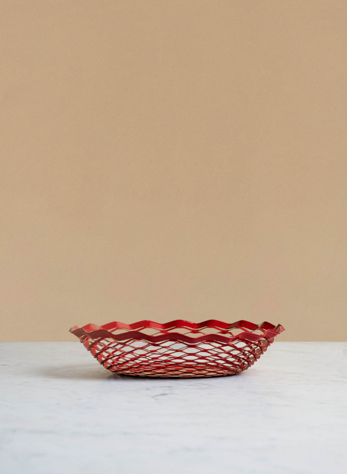 Bread Basket Red in the group Kitchen / Porcelain / Serving bowls at Tambur Store AB (RGO728135)