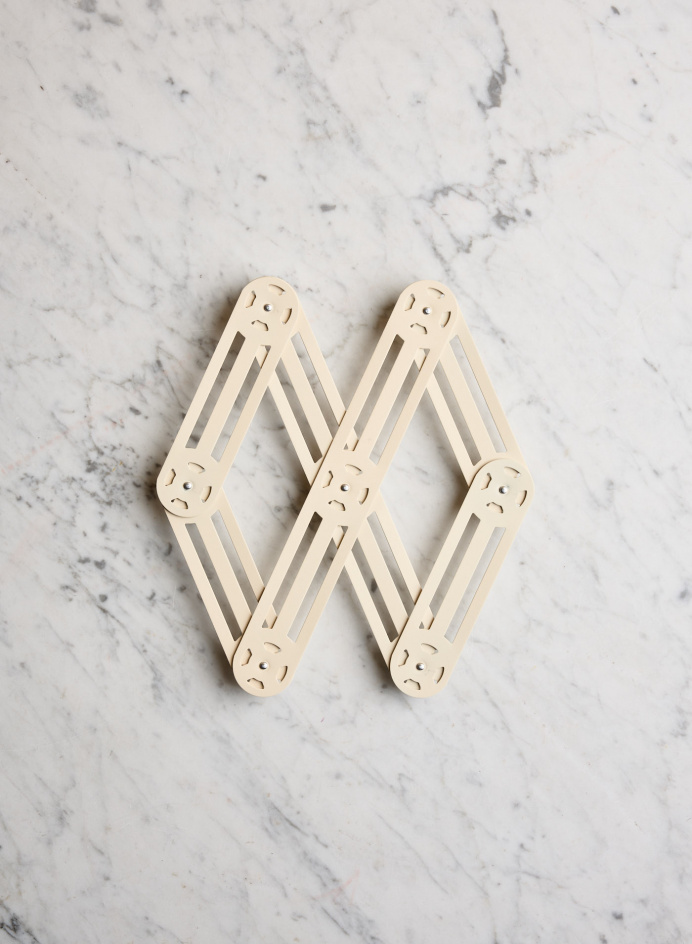 Trivet Creme in the group Kitchen / Table setting / Kitchen Accessories at Tambur Store AB (RGO860307)