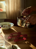 Trivet Red