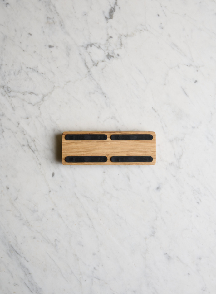 Knife Rack Oak 16 cm in the group Kitchen / Table setting / Kitchen Accessories at Tambur Store AB (SDF0009002)