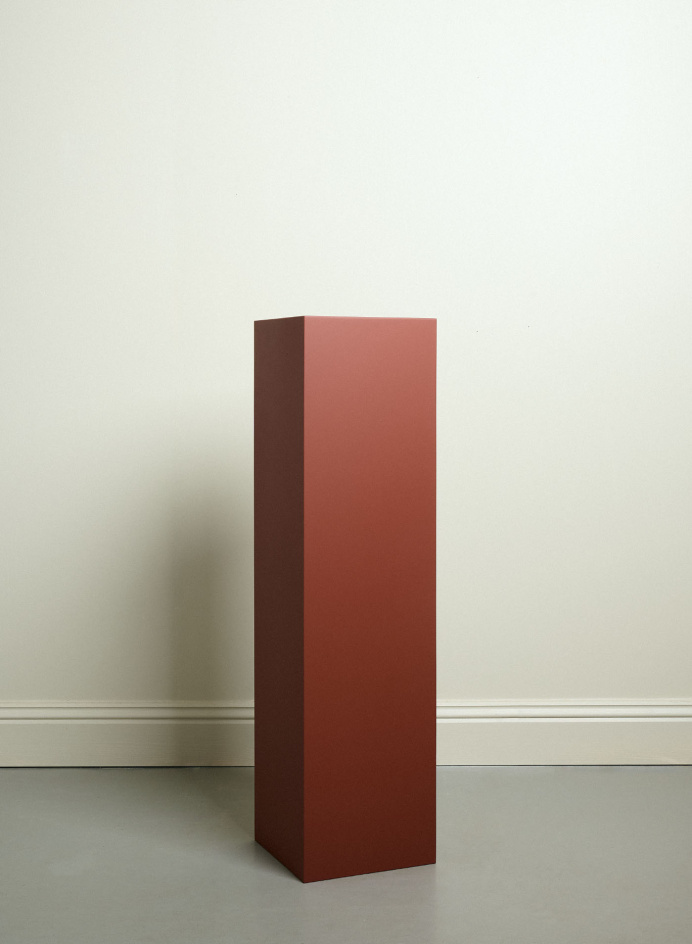 Piedestal Red Large in the group Rugs & Furniture / Furniture / Pedestals at Tambur Store AB (TAM1453V)