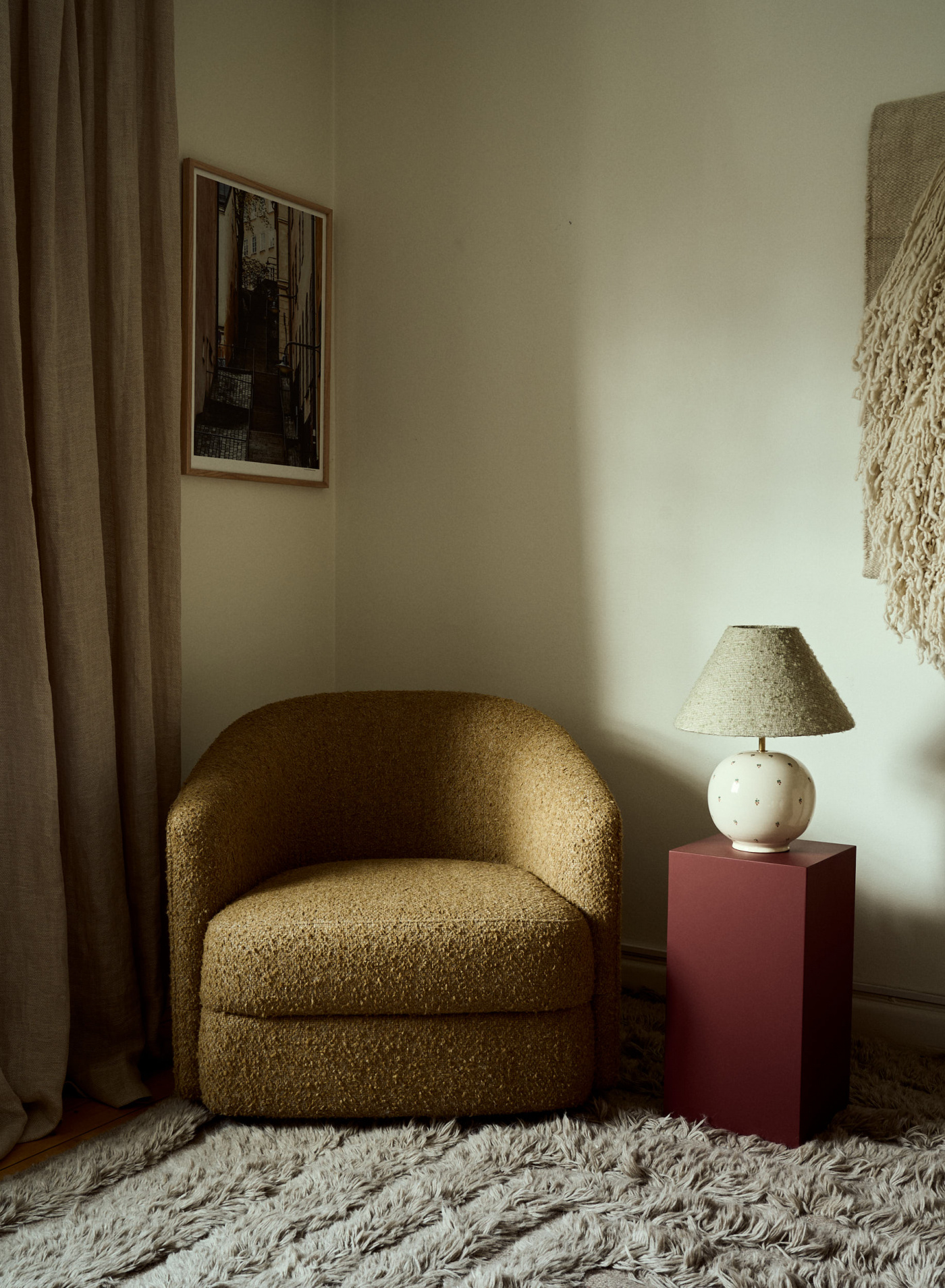 Piedestal Red Large Piedestal Red Large